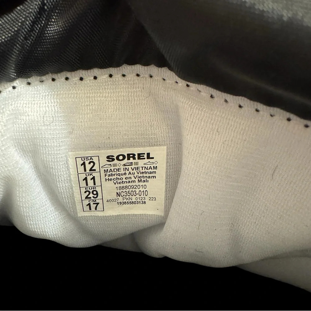 Sorel Flurry Print Waterproof and Warm Printed Boots - Children’s size 12 - Picture 13 of 15
